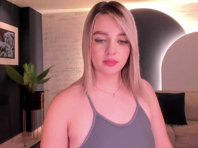 NatalyLeBlanc webcam