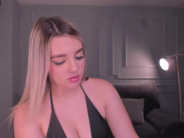 NatalyLeBlanc webcam