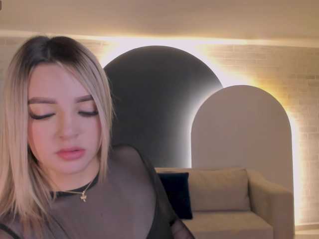 NatalyLeBlanc webcam
