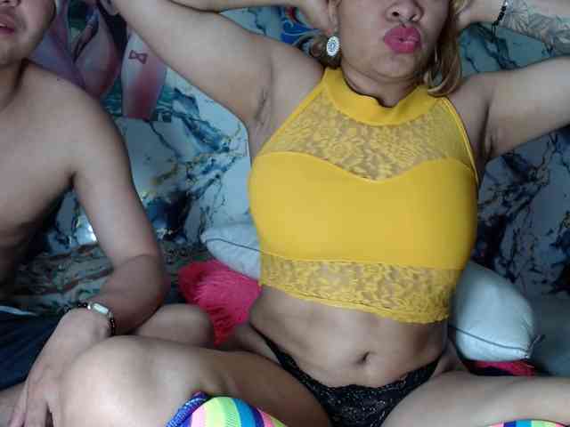Latin-caliente webcam