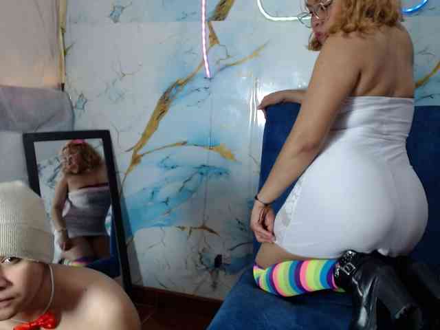 Latin-caliente webcam