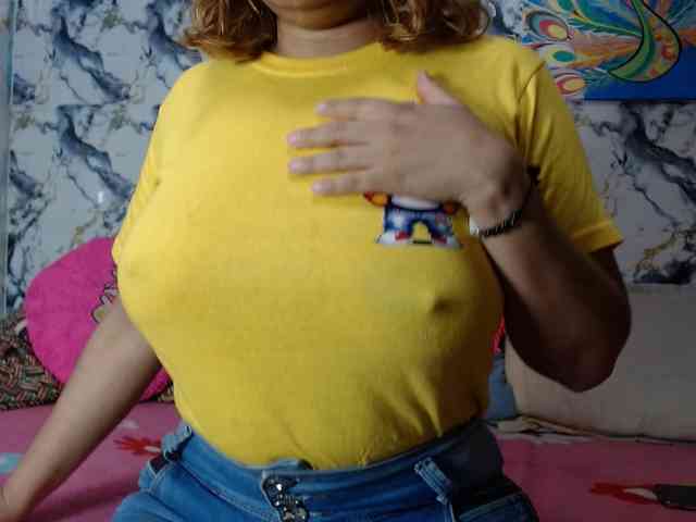 Latin-caliente webcam