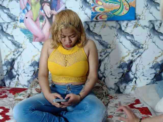 Latin-caliente webcam