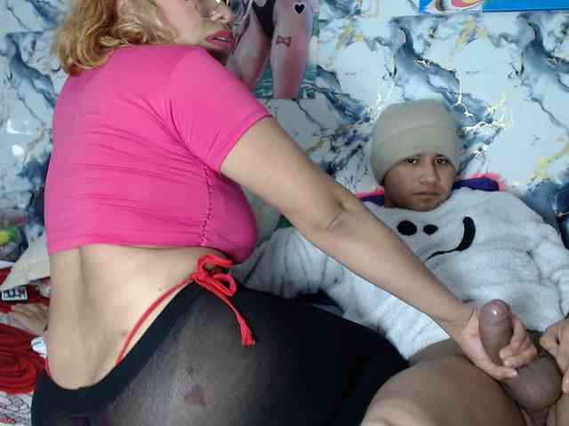 Latin-caliente webcam