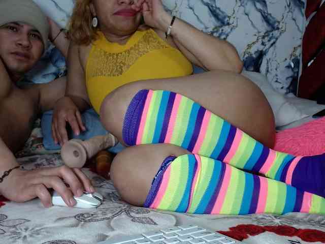 Latin-caliente webcam