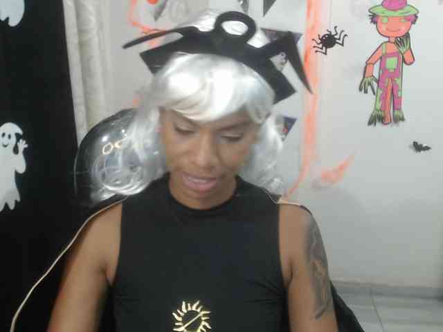 kuky-curly webcam
