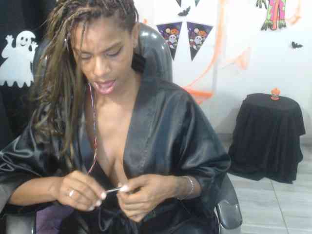 kuky-curly webcam