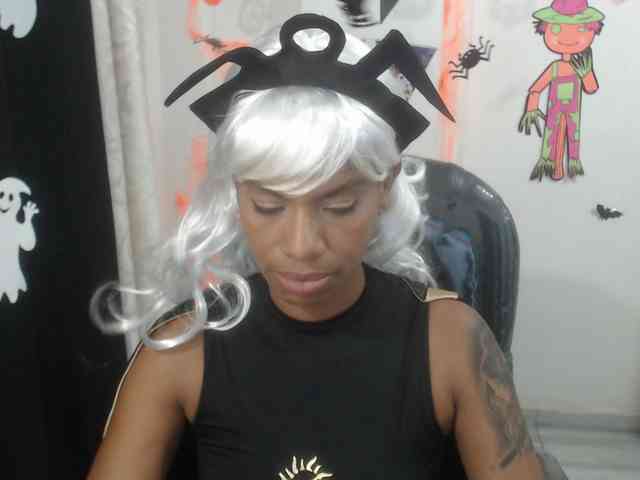 kuky-curly webcam