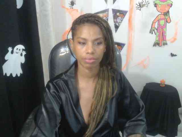 kuky-curly webcam