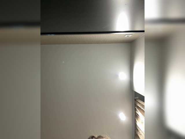 Entra en el chat con el modelo -Valeria- -Valeria-