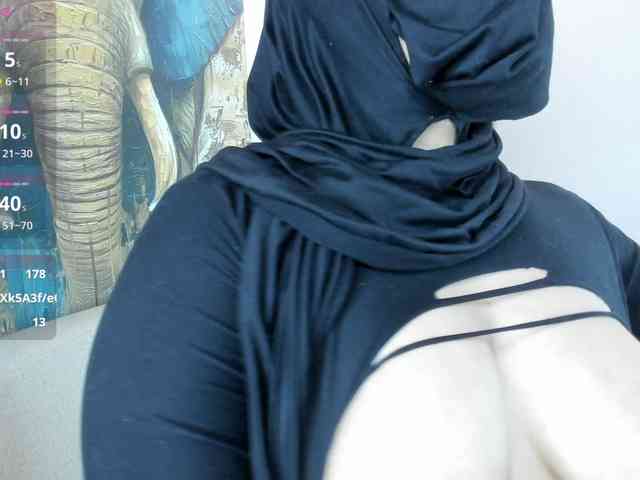 zully-arabb webcam