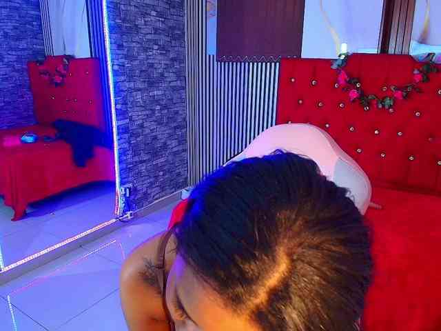 madihlove303av webcam
