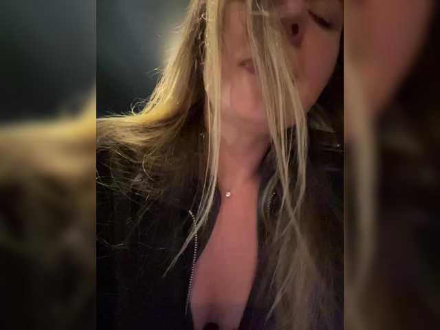 Gratis Live Sexcam mit KotiMrrr KotiMrrr