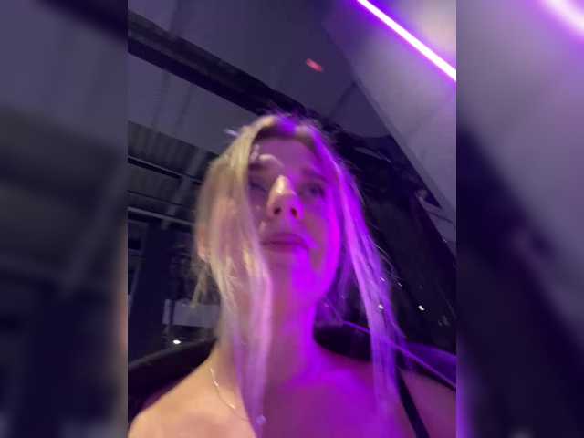 KotiMrrrhorny on cam