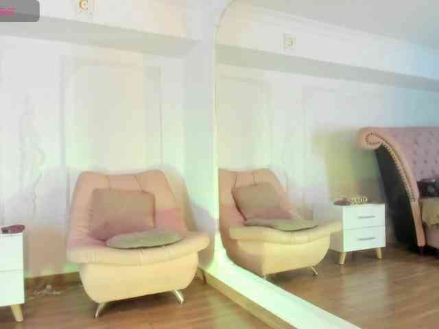 LucianaRoa webcam