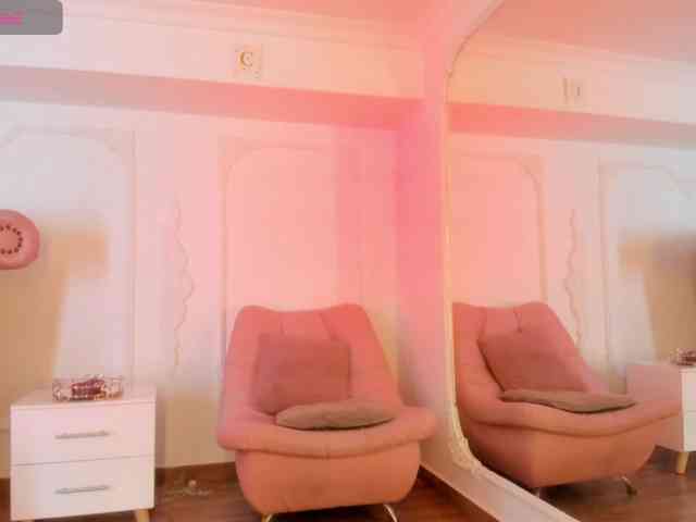 LucianaRoa webcam