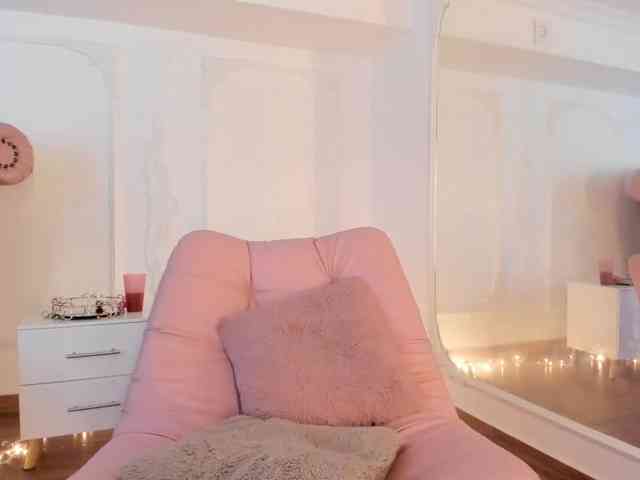 LucianaRoa webcam