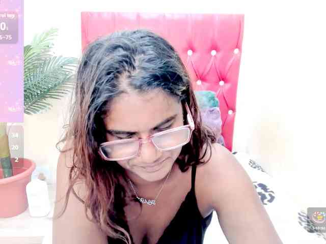 strawberrylips webcam