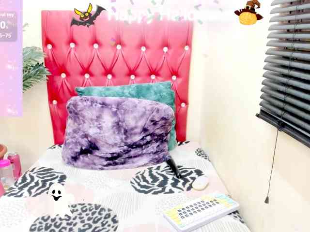 strawberrylips webcam