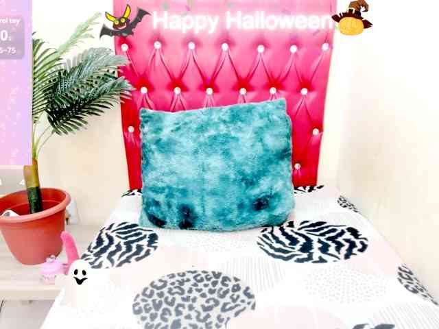 strawberrylips webcam