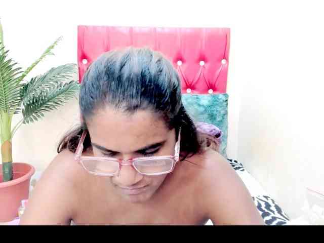 strawberrylips webcam