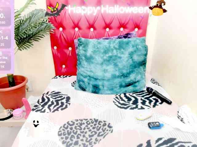 strawberrylips webcam