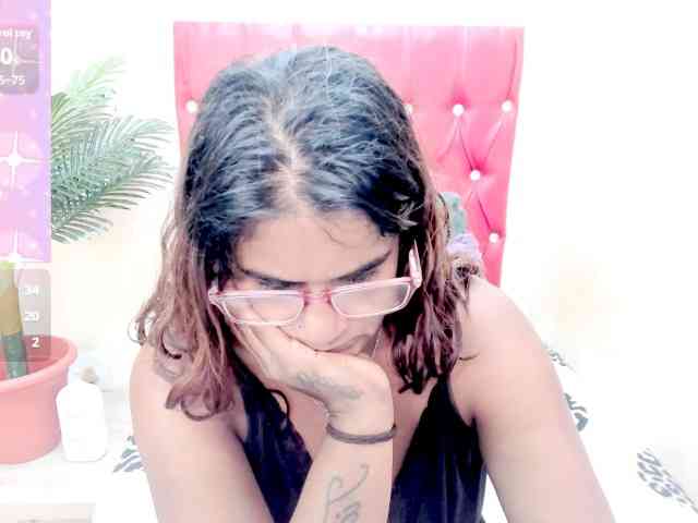 strawberrylips webcam