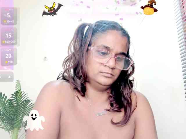 strawberrylips webcam