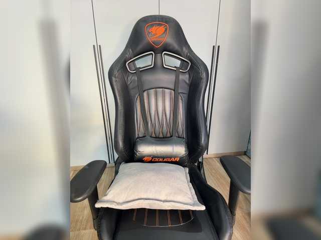 Entra en el chat con el modelo BonnieMur BonnieMur