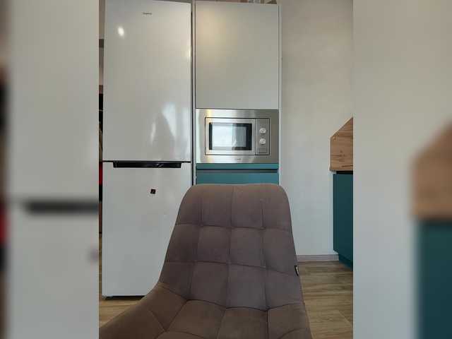 go to chat with BonnieMur