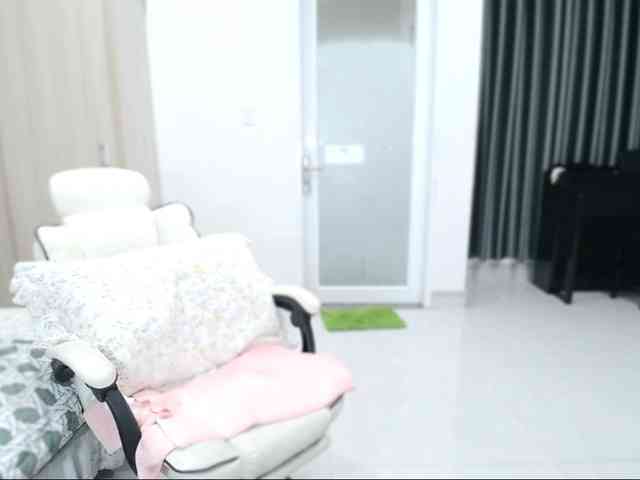 Emily2k1 webcam
