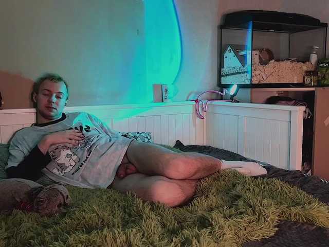 go to chat with Z0mb1el0ll1