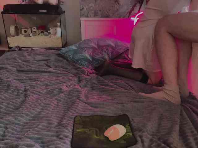 Z0mb1el0ll1 webcam