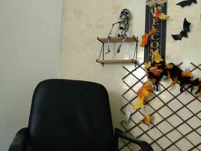 PerlaStonee webcam