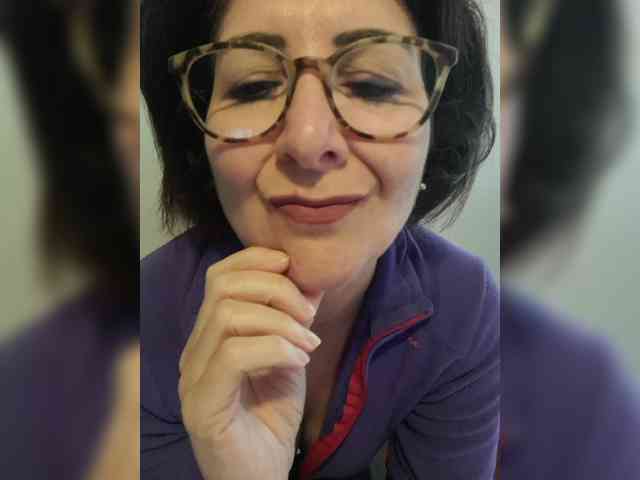 ElitalianMilf webcam