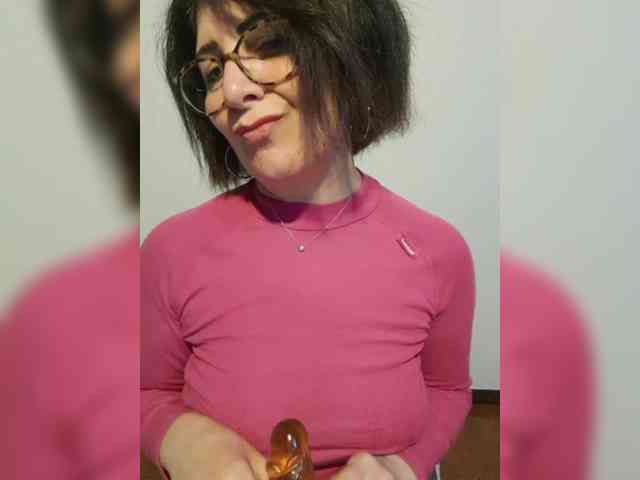 ElitalianMilf webcam