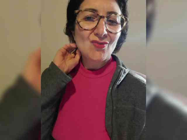 ElitalianMilf webcam