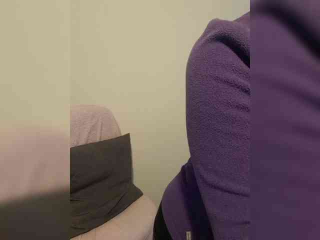 ElitalianMilf webcam