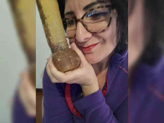 ElitalianMilf webcam