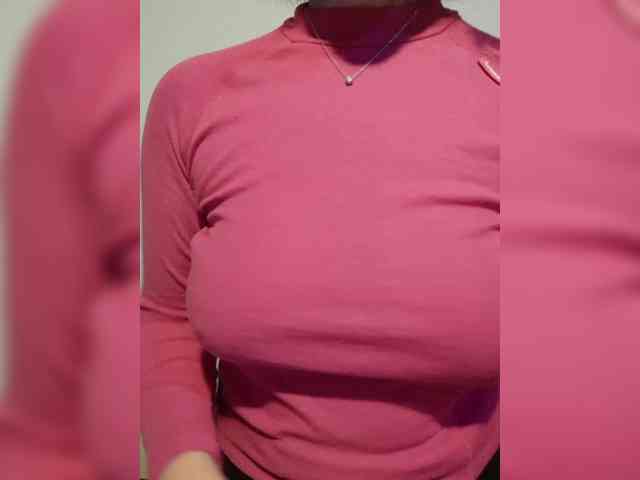 ElitalianMilf webcam