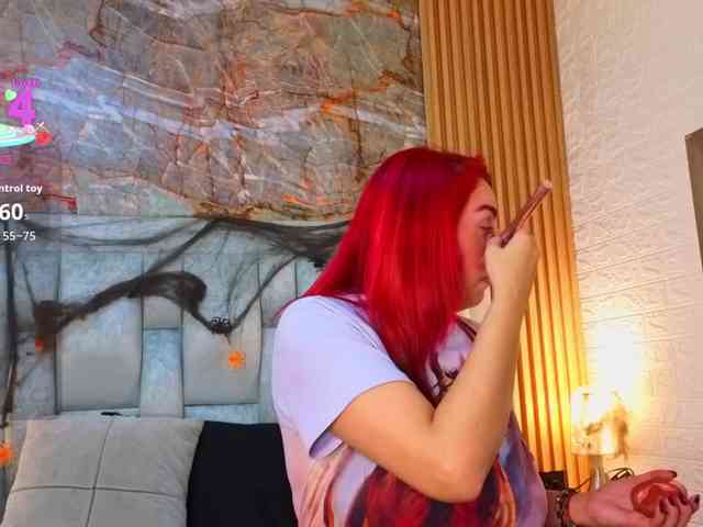 angel-red webcam