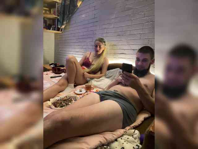 SweetCoople webcam