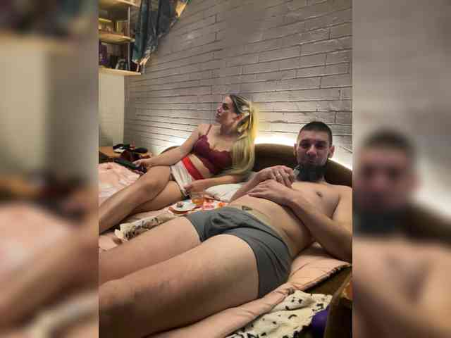 SweetCoople webcam