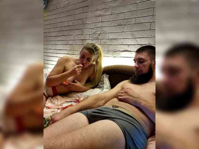 SweetCoople webcam