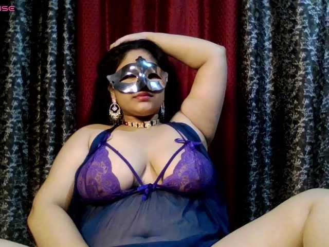 Naughtyladki webcam