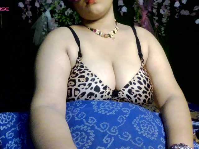 Naughtyladki webcam