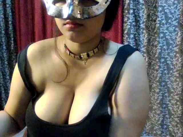 Naughtyladki webcam
