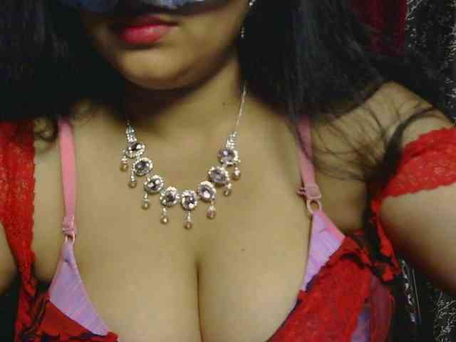 Naughtyladki webcam