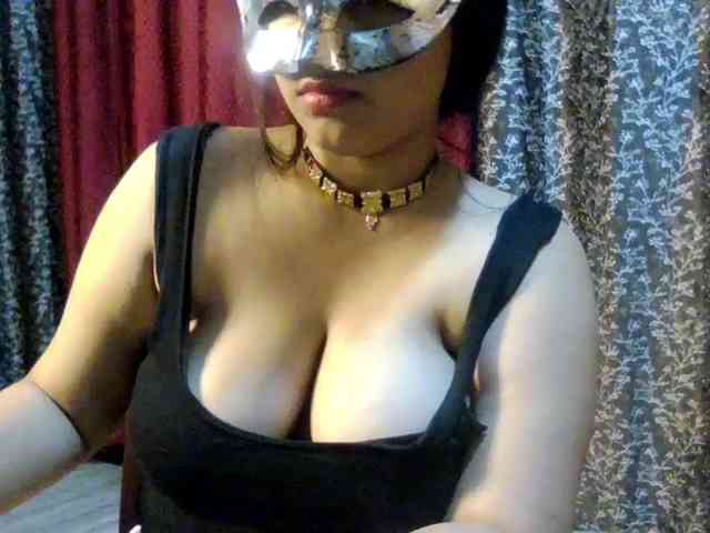 Naughtyladki webcam