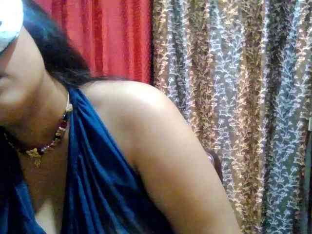 Naughtyladki webcam